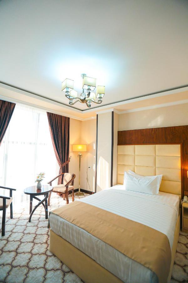 Royal Grand Hotel, Turkistan المظهر الخارجي الصورة