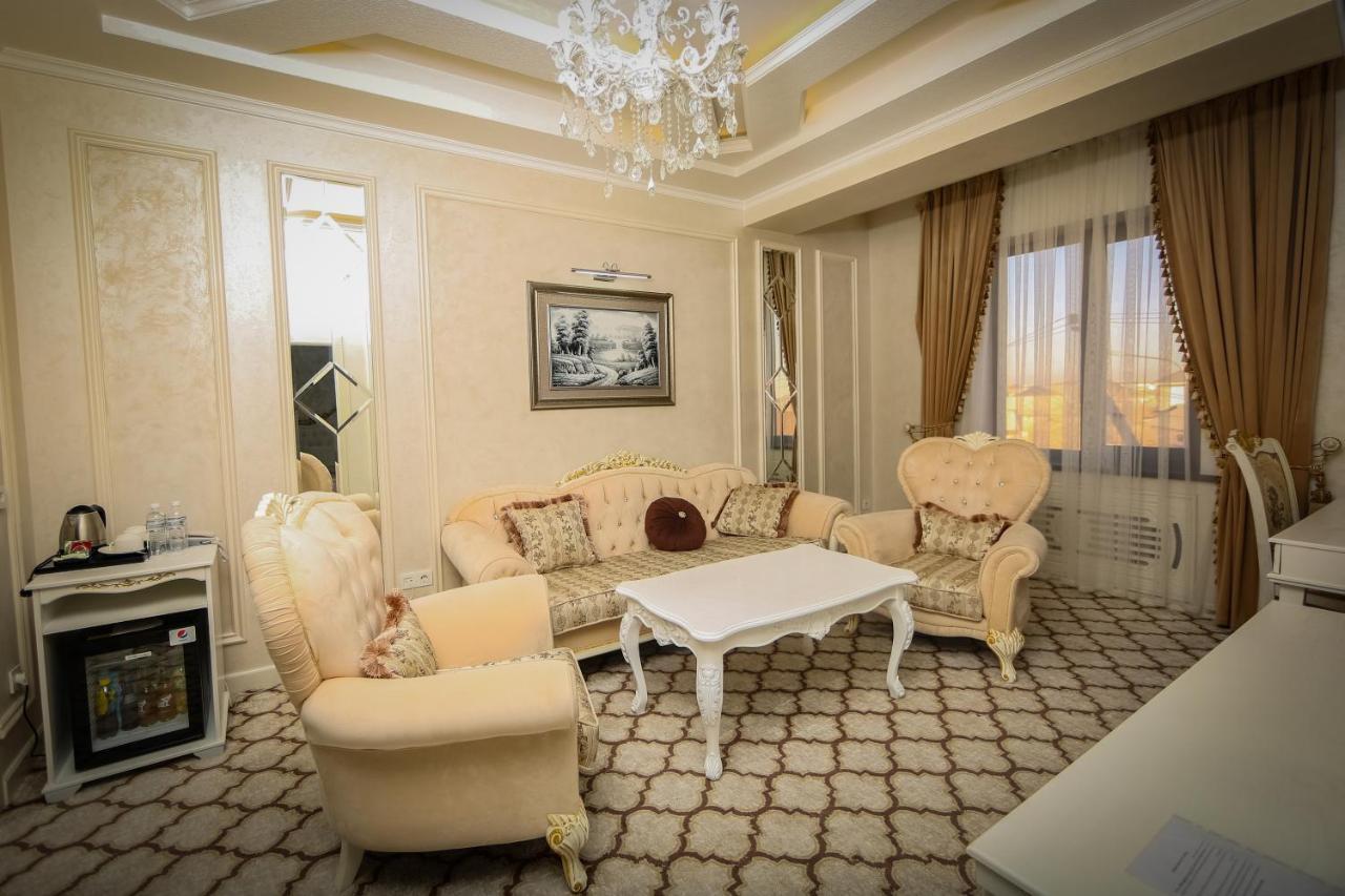 Royal Grand Hotel, Turkistan المظهر الخارجي الصورة