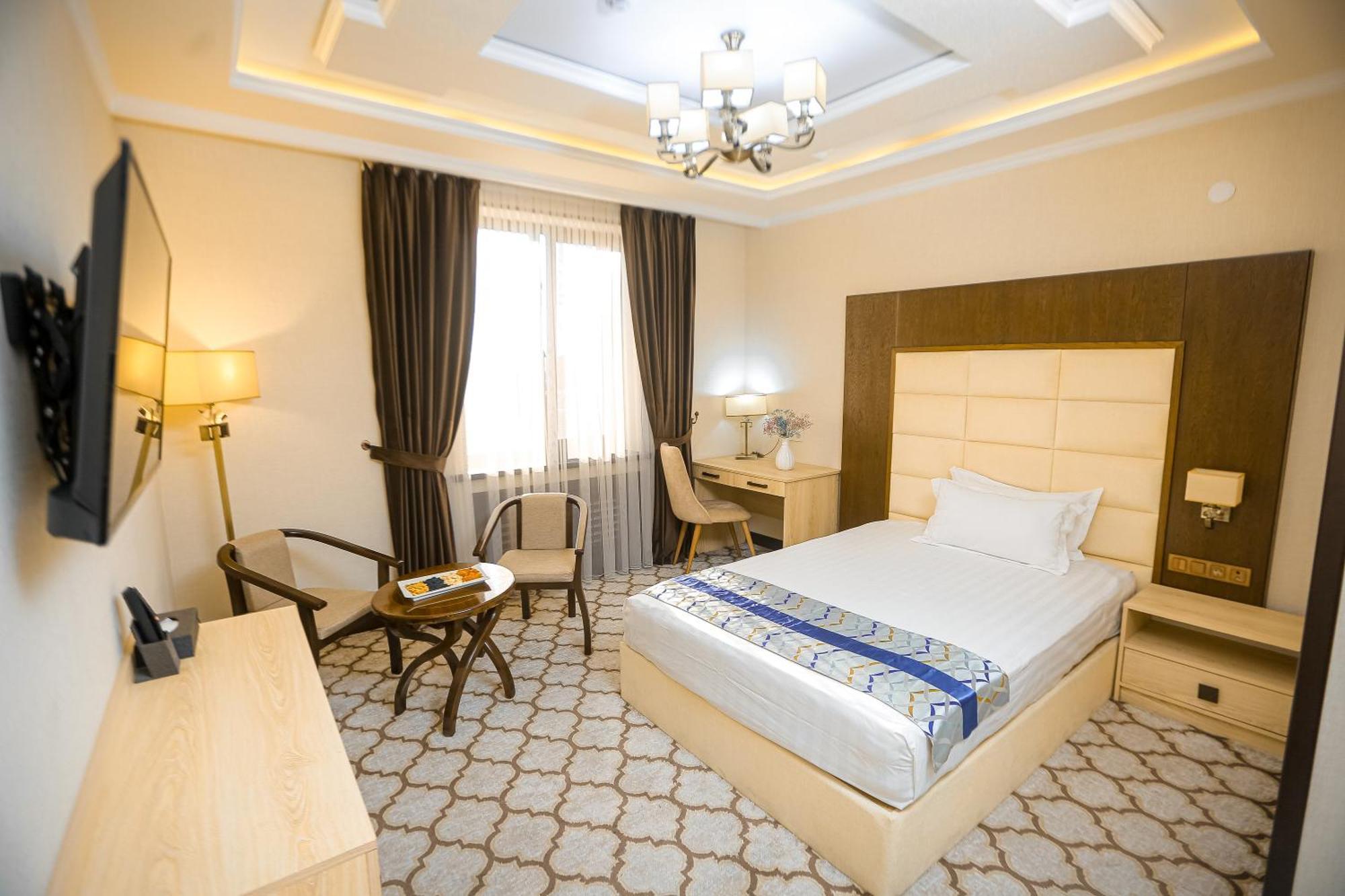Royal Grand Hotel, Turkistan المظهر الخارجي الصورة